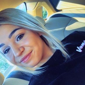 Meet your Posher, Mallory